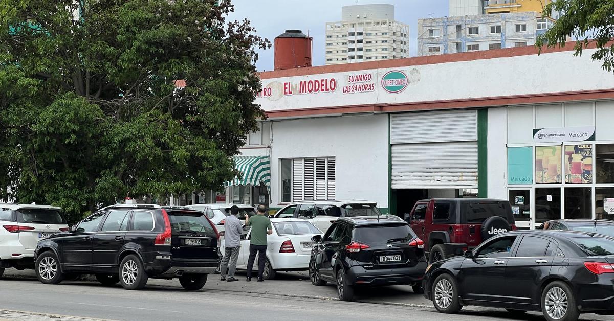 EE UU autoriza el envío de 250.000 barriles de diésel y gasolina a Cuba