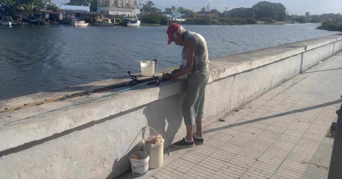 "La pesca nos está salvando del hambre"