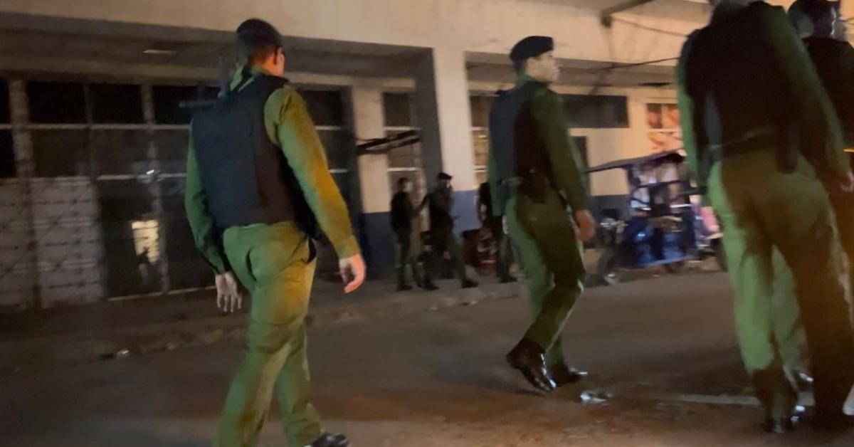 La Habana: Militarizan las calles de Regla después de varios días de protesta por los apagones