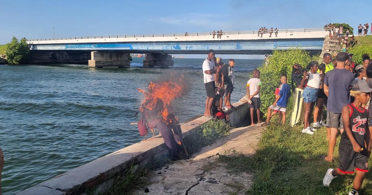 Matanzas: El duelo por la muerte de Ramiro Valdés retrasó un día la celebración del San Juan en Matanzas