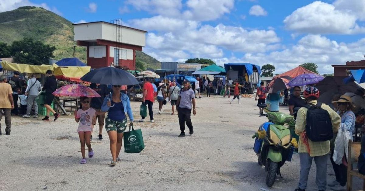 Los holguineros se preguntan dónde están los vendedores informales desalojados del mercado de Los Chinos