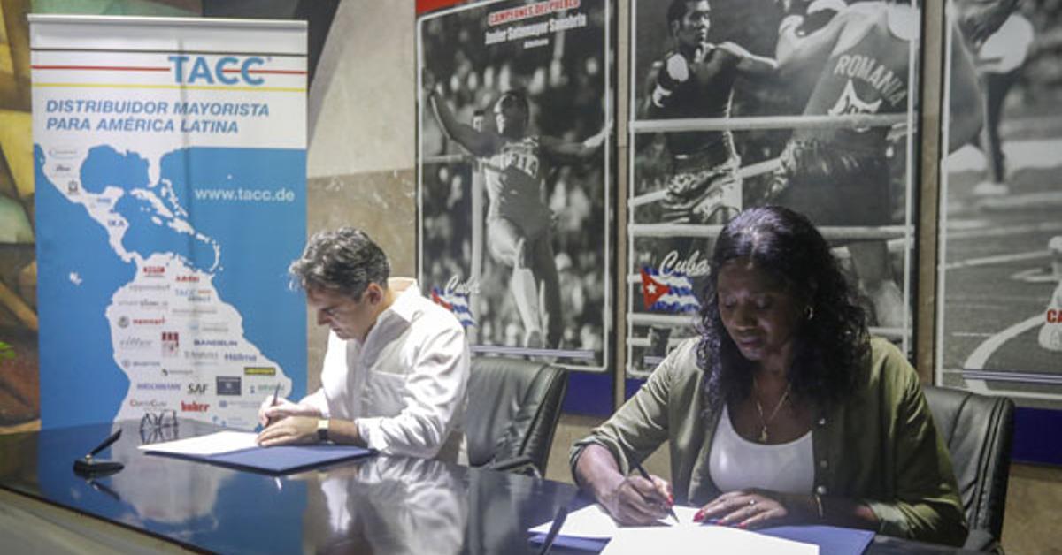 Apertura económica: El baloncesto cubano firma un patrocinio con una empresa extranjera