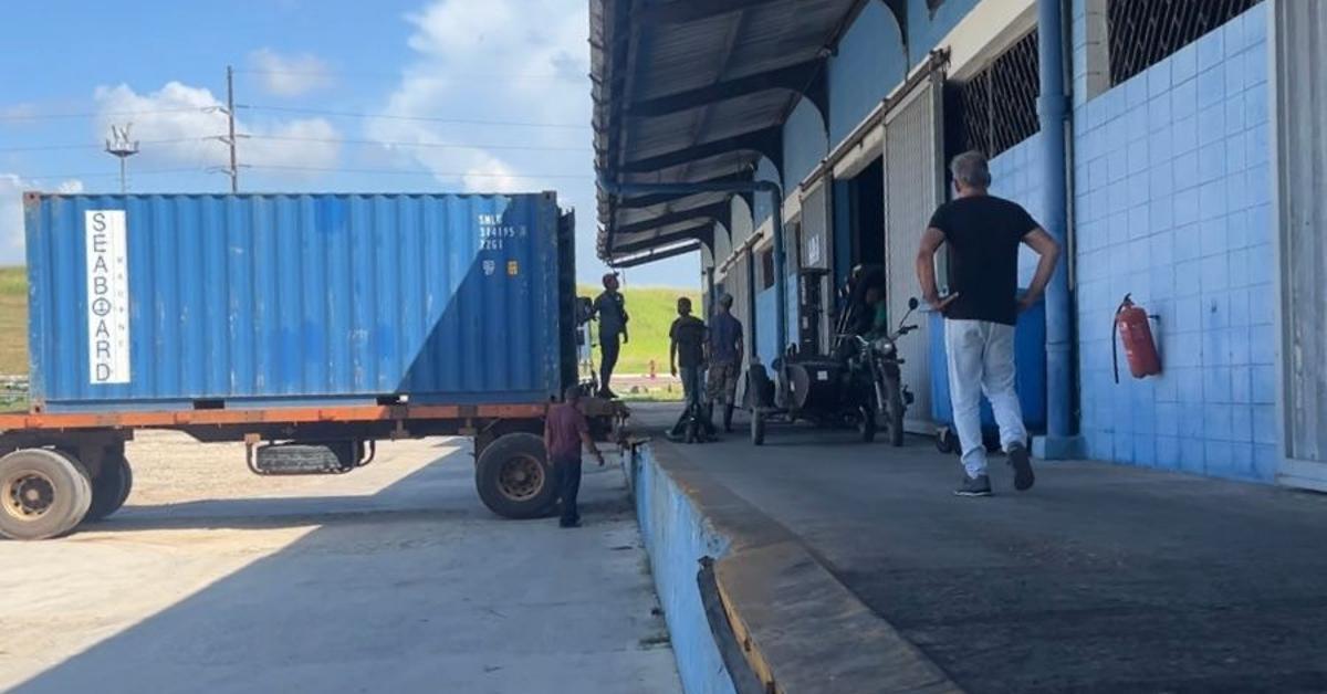 Una mipyme con capital extranjero vende combustible desde una nave de Cupet en La Habana