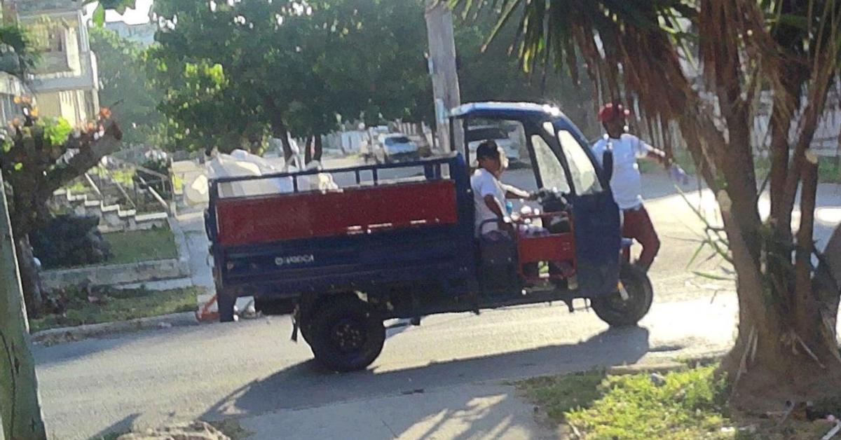 La Operación Basura empieza en El Vedado con solo cinco de los 30 triciclos previstos