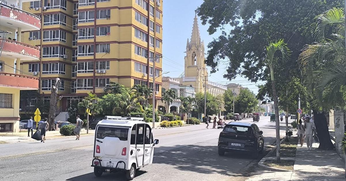 Nearly 24 hours after the blackout, the electrical system is only interconnected from Havana to Sancti Spíritus