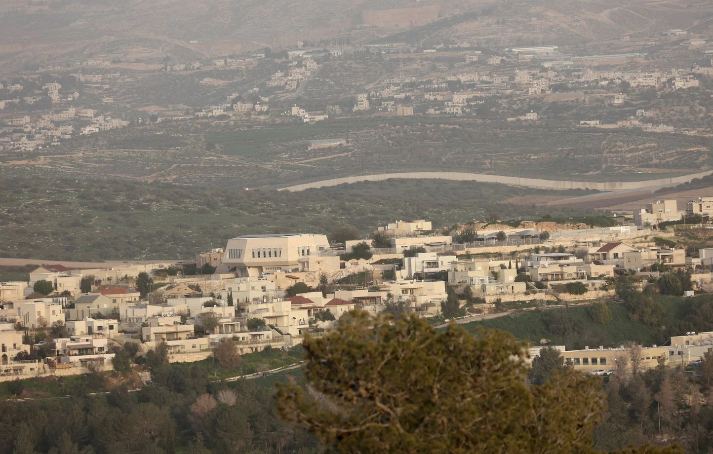 Cinq Palestiniens blessés dans une nouvelle attaque de colons en Cisjordanie