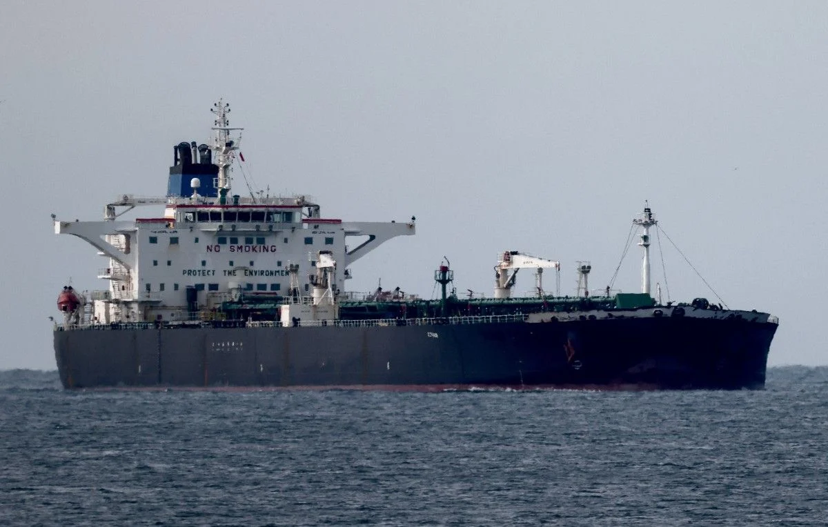 Le pétrolier Deyna, intercepté en Méditerranée, arrive à Fos pour l’enquête