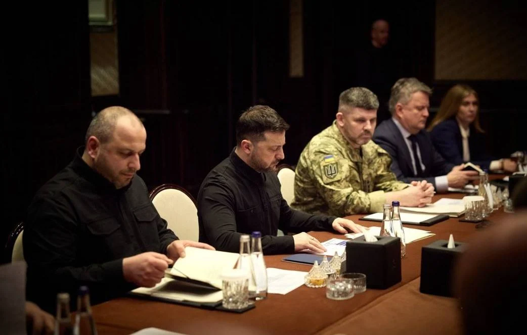 Zelensky in Jordan to discuss security, drone exchanges