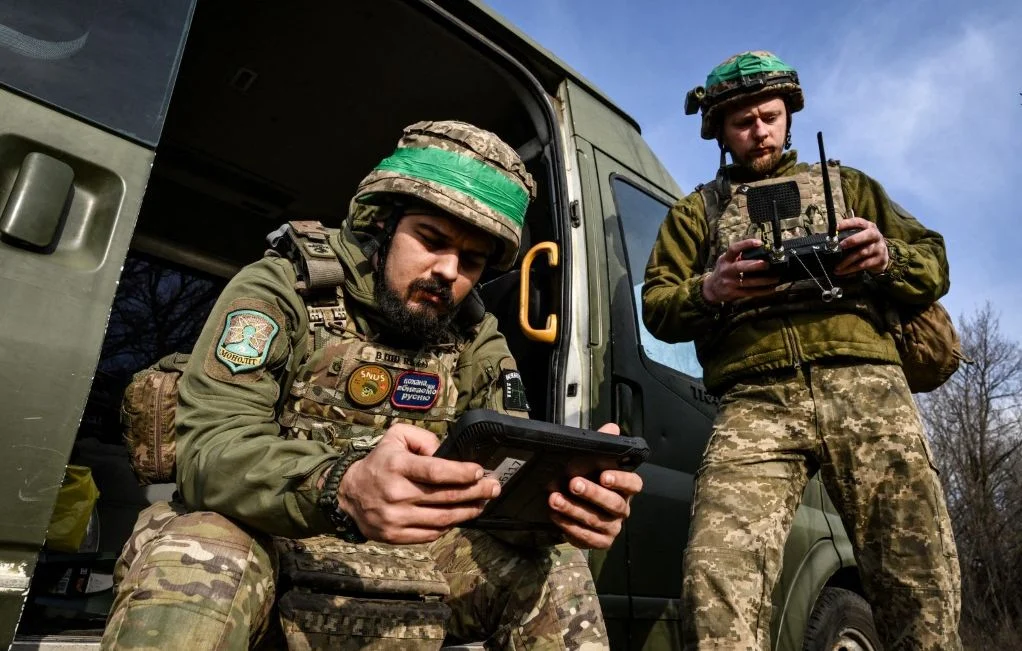 Zelensky propose une trêve à la Russie et s'excuse pour des drones écrasés