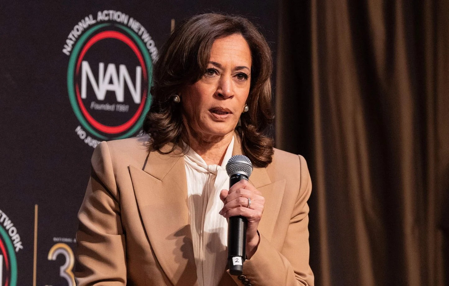 Etats-Unis : Kamala Harris « réfléchit » à se présenter à la présidentielle 2028