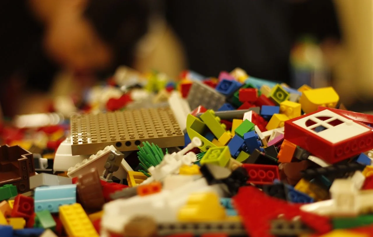 Il aurait gagné 30.000 dollars en remplaçant des Lego par des pâtes