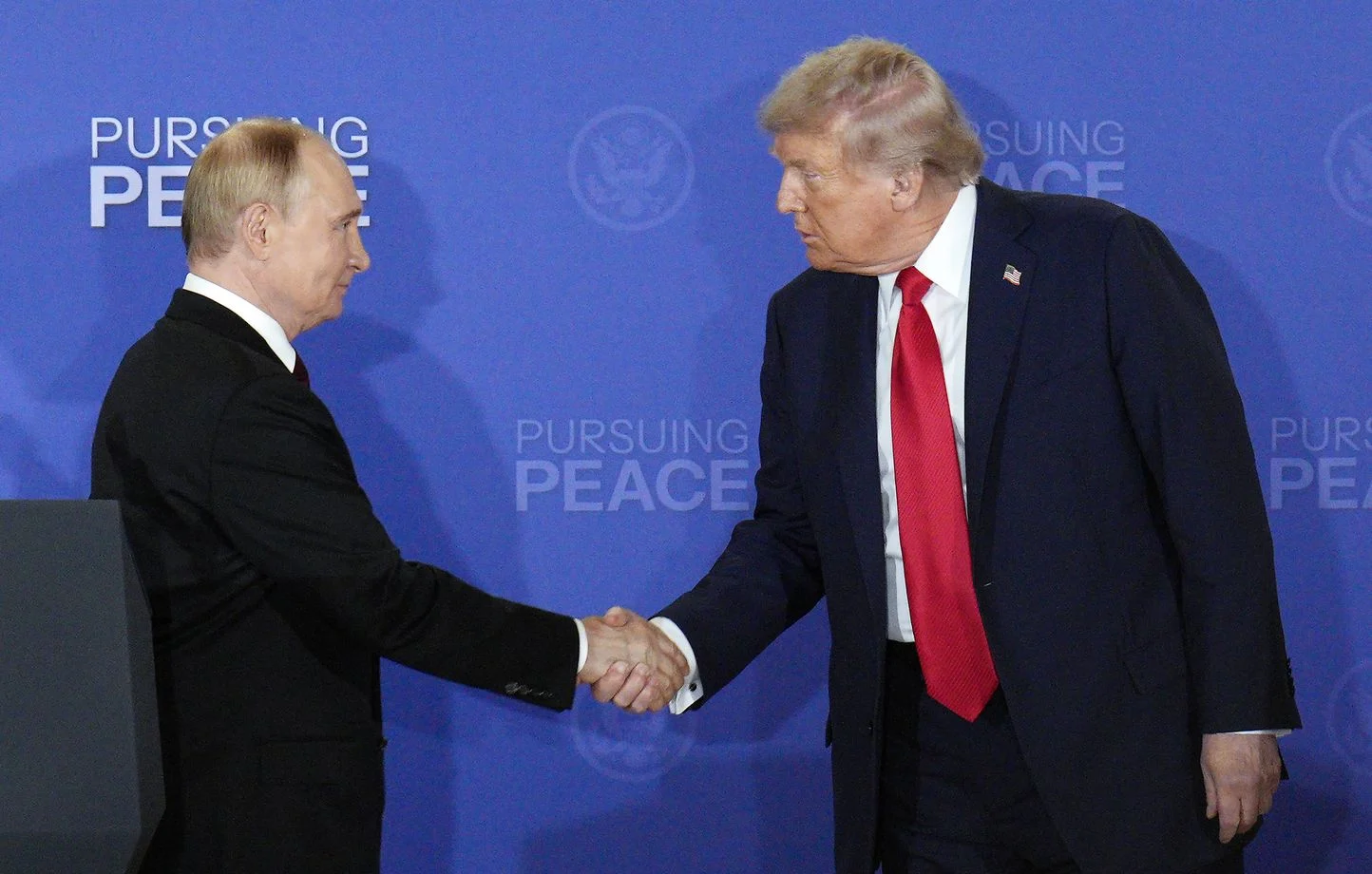 Trump conclut un accord sur le diesel russe, Zelensky dénonce une trahison
