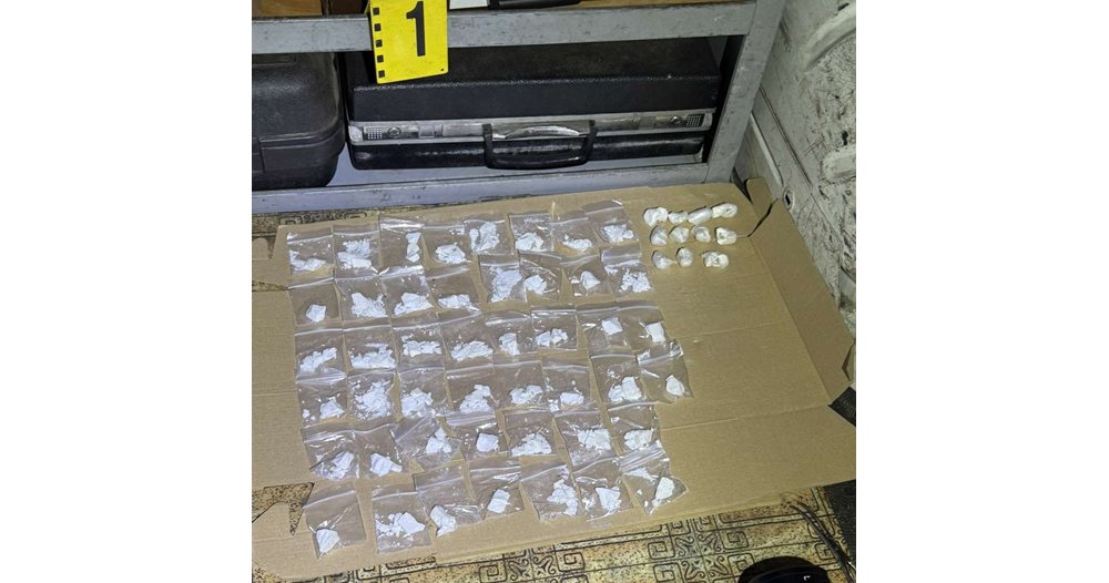 Солидно количество наркотици са иззети в пазарджишките села Звъничево и Лозен