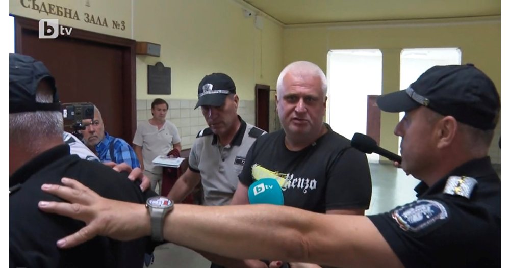 Масови проверки на мантинели и пътища след катастрофата на “Тракия”, МВР плаши АПИ и общините с прокуратурата (Обзор)