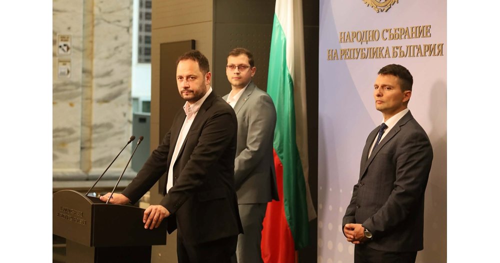 Гласуваме на машини за президент, вече МВР ще ги сертифицира (Обзор)