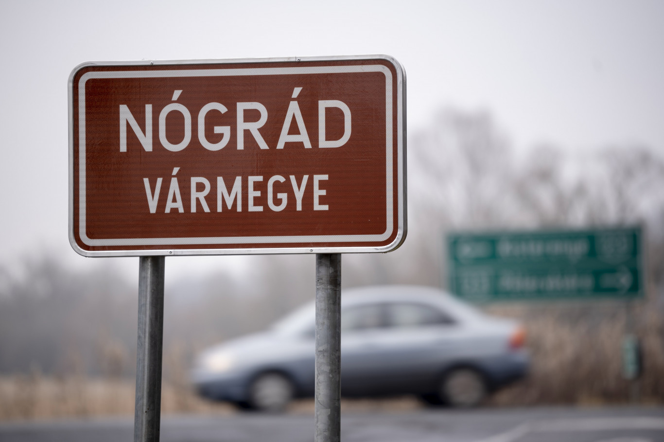 50 millió forintba kerülhet a megyehatárt jelző táblák lecserélése