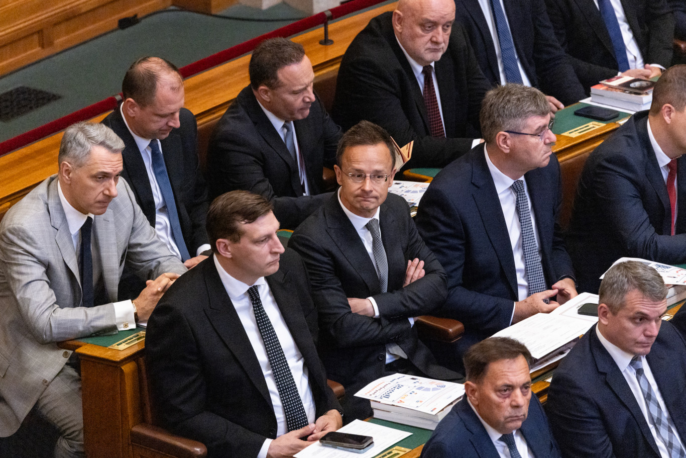 A júliusi parlamenti hiányzások miatt Lázár János, Szijjártó Péter, Orbán Balázs, Pócs János és Hankó Balázs kapott kevesebb fizetést