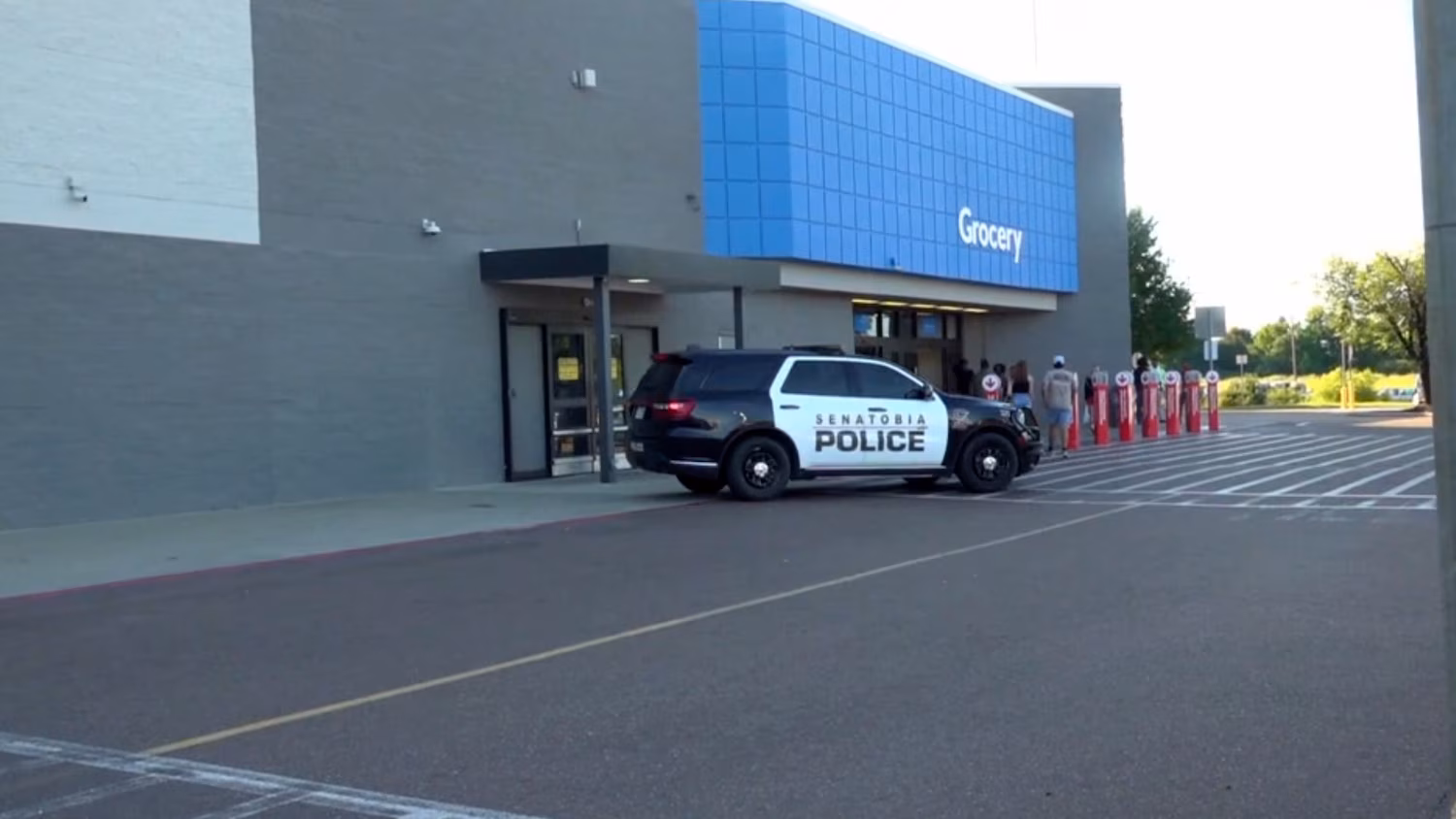 Child killed after officer fires on vehicle following reported shoplifting in Mississippi
