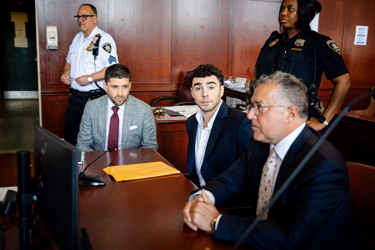 Luigi Mangione's defense discussed possible plea deal in federal case