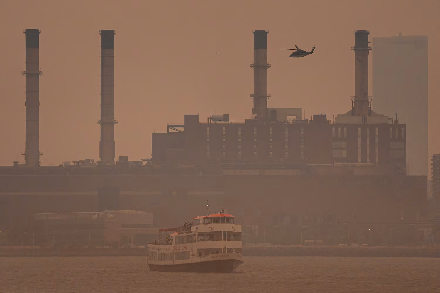 Dangerous wildfire smoke continues with air quality alerts in at least 17 states