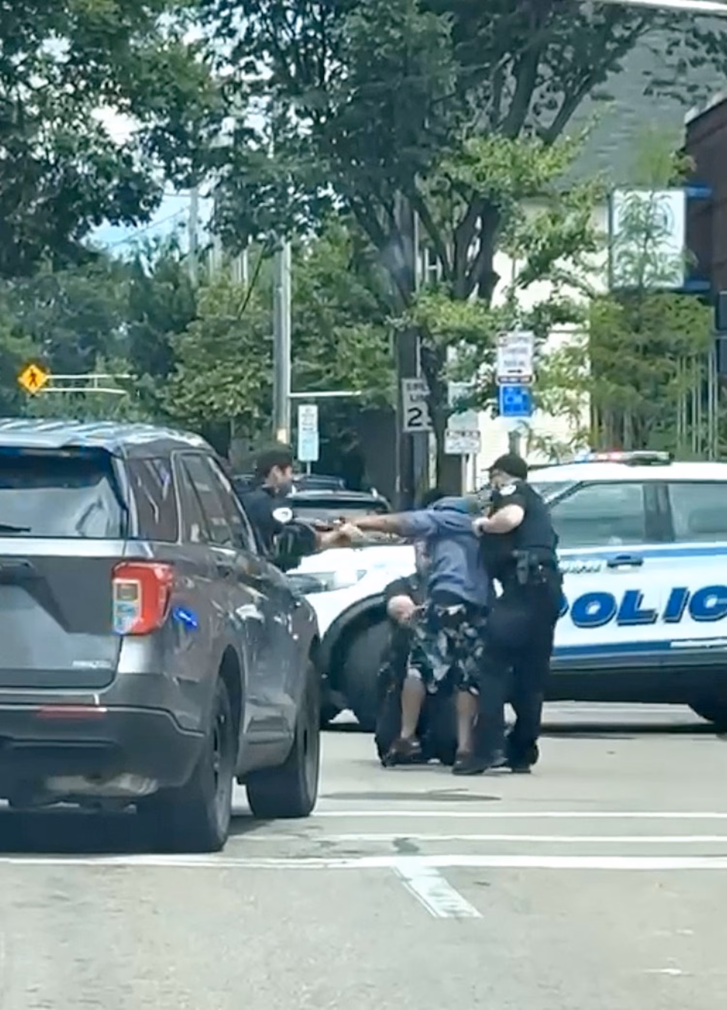 How a deadly Wisconsin police shooting unfolded: Visual analysis