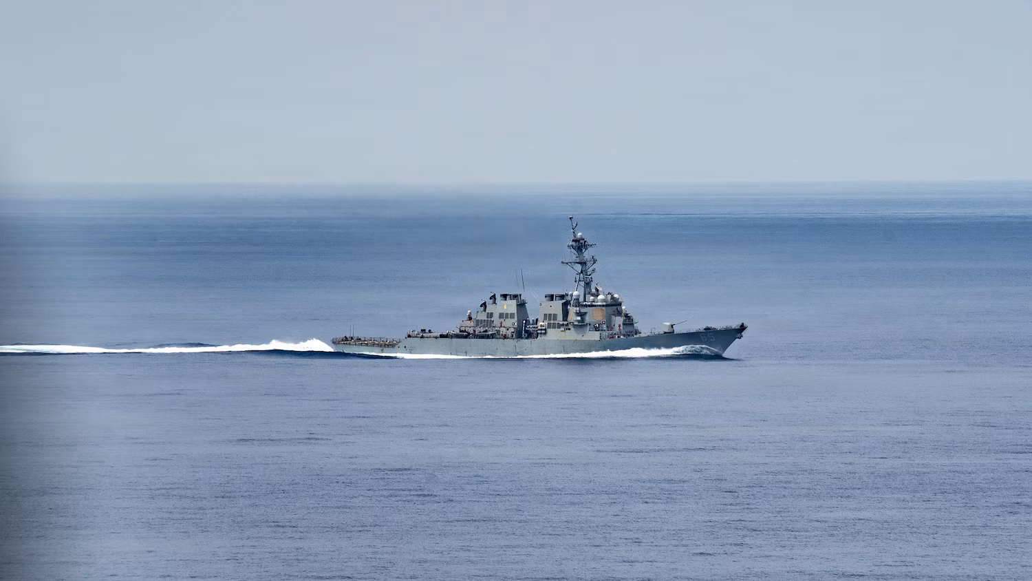 Navy ship without power for 4 days in South China Sea