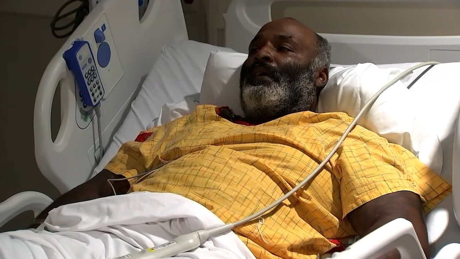 California man may lose both legs after helping pregnant woman escape fire