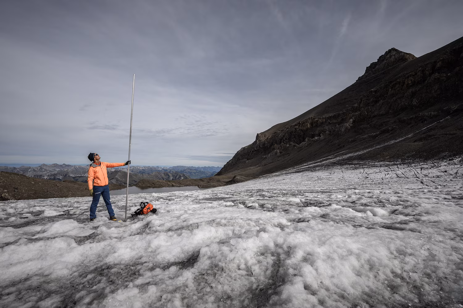 Swiss glaciers lost 5.5% of volume in extraordinary ice loss, report finds