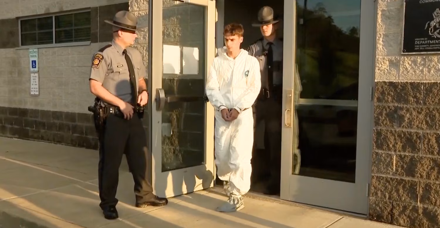 Mother, teen son plead not guilty in death of teen's girlfriend