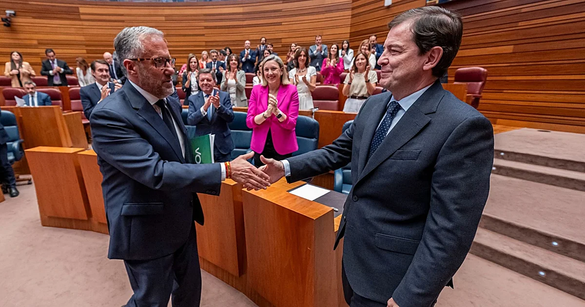 Así es el nuevo gobierno de la Junta de Castilla y León: áreas, caras nuevas y cambios