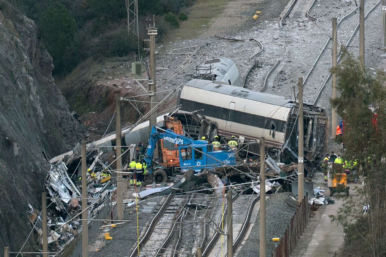46 morts dans un accident de trains en Espagne en janvier : on sait ce qui a causé le déraillement
