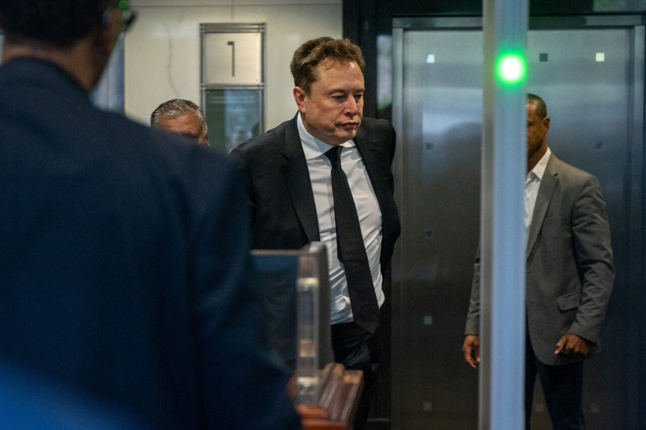 Elon Musk face à la justice française : le patron de Tesla insulte (très violemment) des juges français sur Twitter