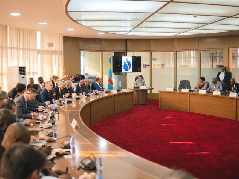 Ebola en RDC: devant le corps diplomatique, Kinshasa présente l'évolution de l'épimie pour éviter des mesures restrictives et annonce une enveloppe additionnelle de 30 millions USD