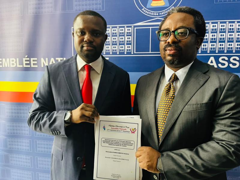 Assemblée nationale : Venance Eyanga et Patrick Namazihana déposent une proposition de loi pour doter le pays d’un système national d’identification fiable