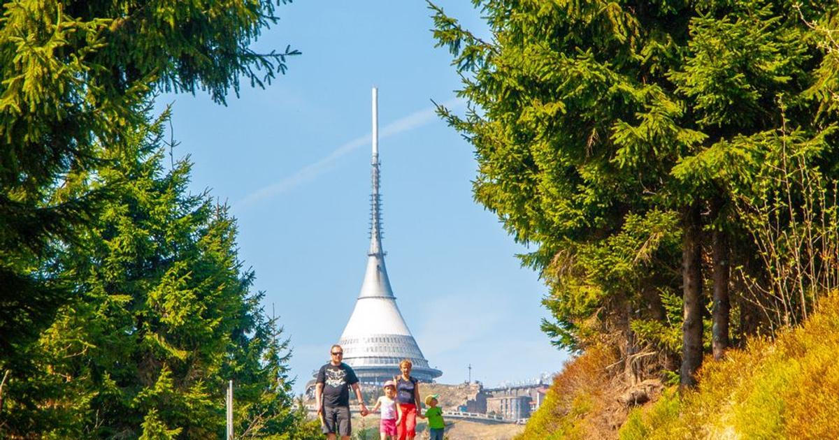 Three individuals and České dráhy indicted over cable car crash on Ještěd