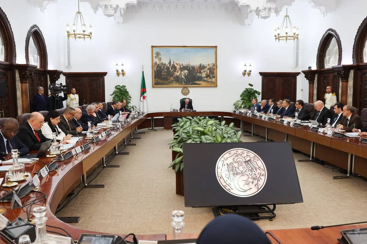 Le président Tebboune préside une réunion du Conseil des ministres