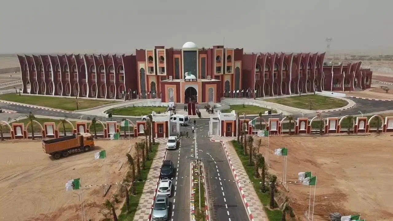 Algérie : Inauguration du complexe touristique Foggara à Adrar
