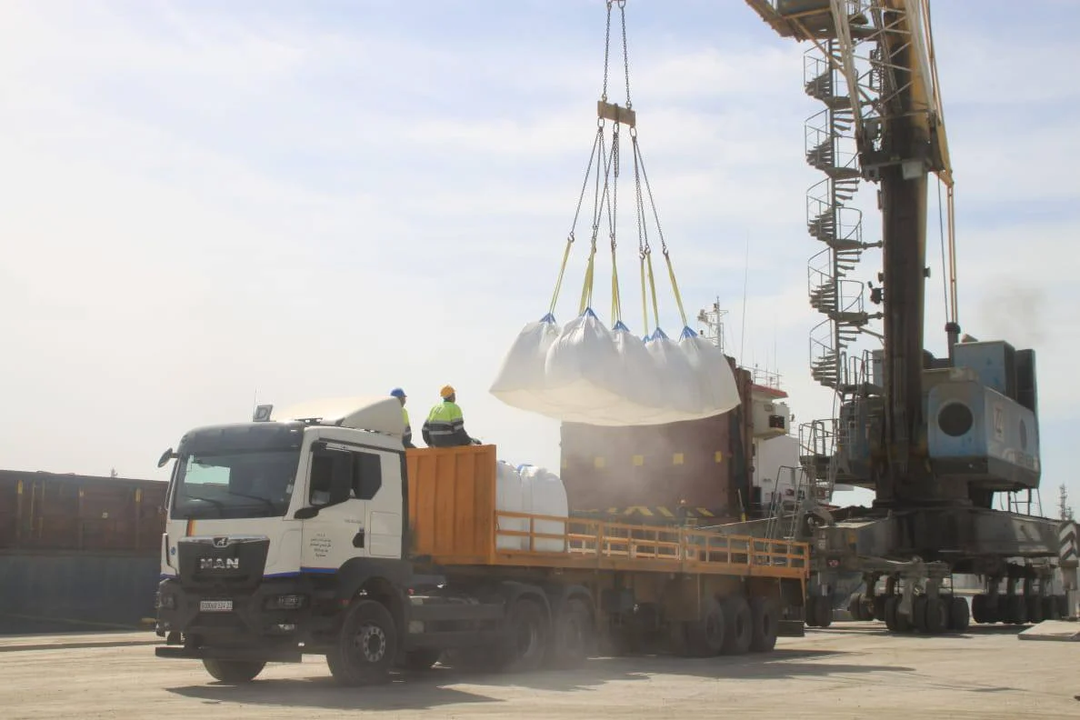 Port d’Annaba : exportation de plus de 38 000 tonnes de ciment vers les États-Unis et l’Espagne
