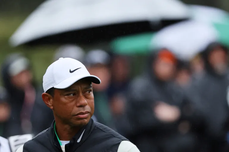 Tiger Woods charged with DUI after rollover crash in Florida