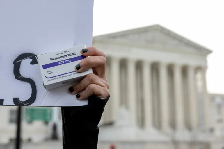 US Supreme Court temporarily lifts ban on abortion pill mail delivery
