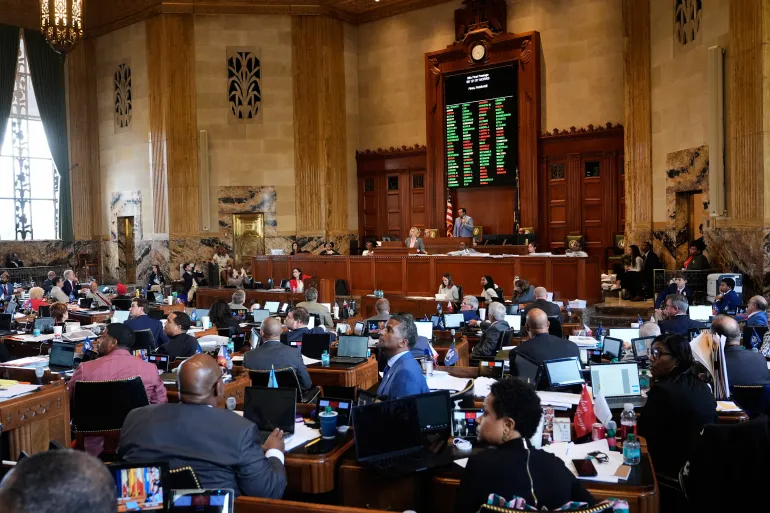 Louisiana lawmakers pass congressional map favouring Republicans