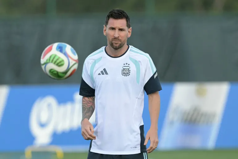 Messi and Argentina Begin World Cup Title Defence Against Algeria