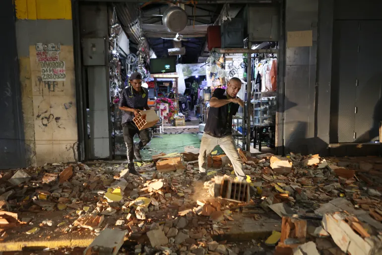 Venezuela struck by back-to-back earthquakes, many casualties feared