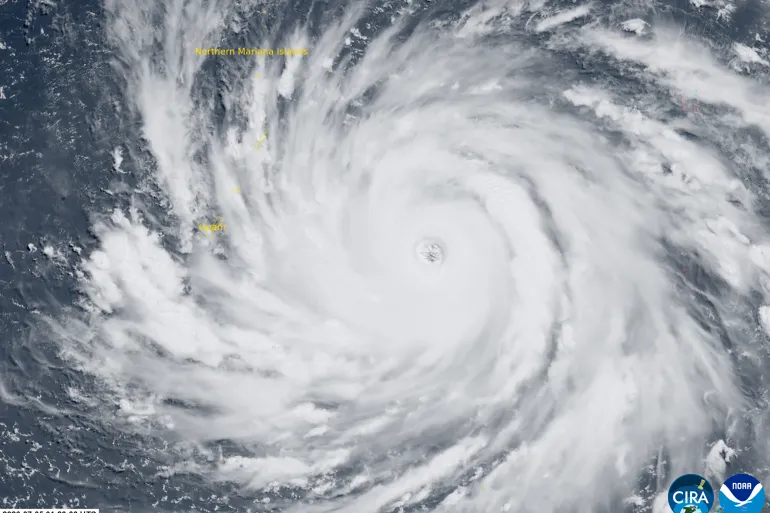 Hundreds of thousands evacuated as Typhoon Bavi barrels towards China