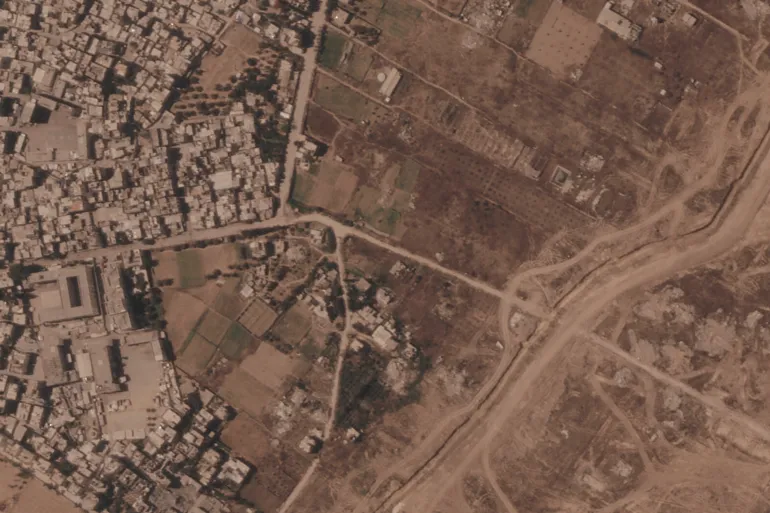 Israel building earthen barrier in Gaza to entrench division of the enclave
