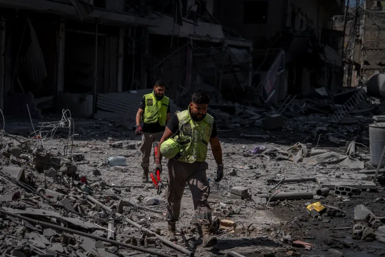 Israeli attacks wound eight in Lebanon despite Rome talks