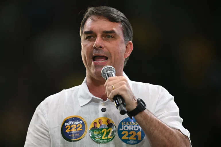 Brazil’s Flavio Bolsonaro to institute debt ceiling if elected president