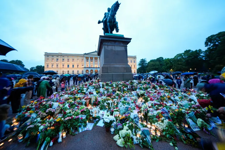 Norway mourns King Harald V as new era begins under King Haakon VIII