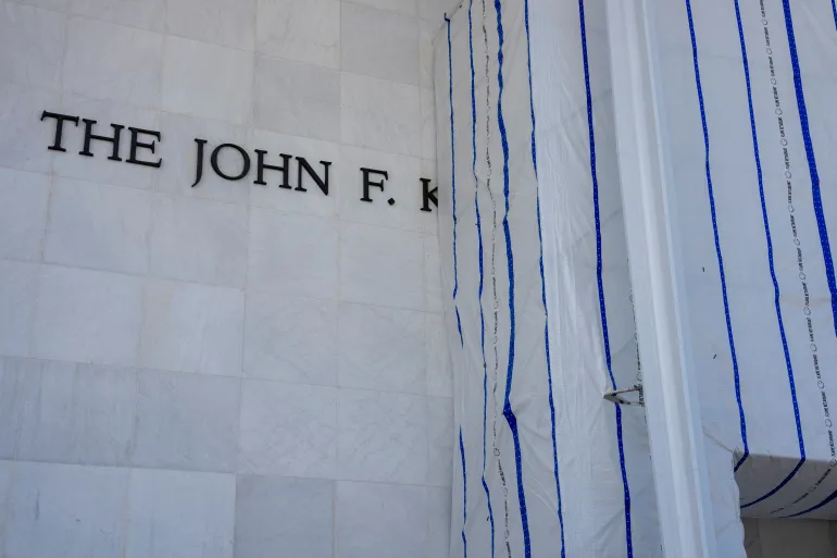 US Kennedy Center faces bankruptcy, Washington Post reports