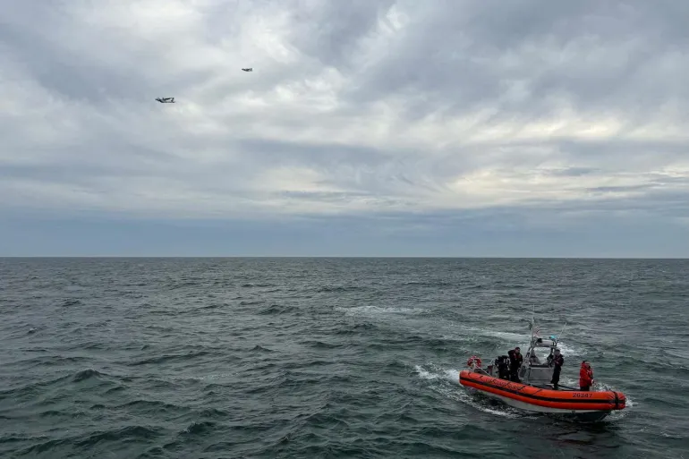 US coastguard suspends search for six on board crashed medical jet